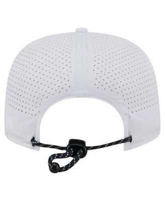Men's White New York Yankees Perforated Golfer Snapback Hat