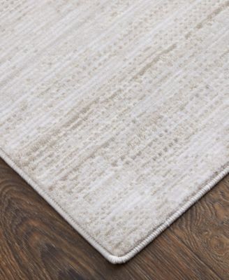 Deja 39PJF 2'6"x7'3" Runner Area Rug