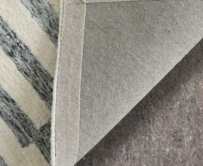 Wallace 8A42F 2'x3' Area Rug