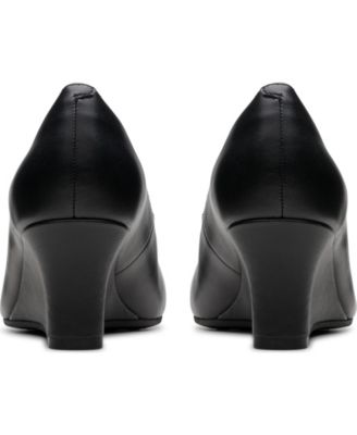 Women's Collection Olivette Cultured Pearl Pumps