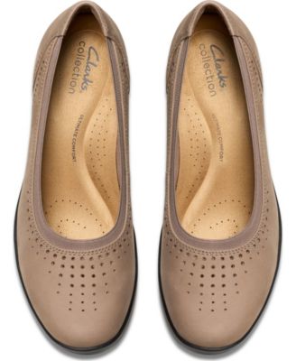 Collection Women's Suttyn Kaylie Slip-On Shoes