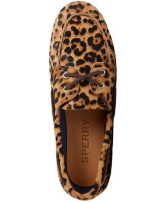 Women's Slim Slip-On Boat Shoe