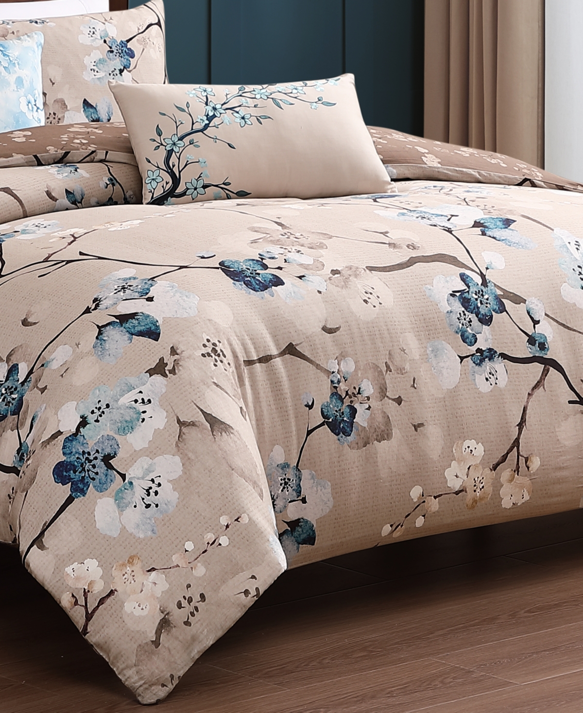 Bebejan Blue Blossom Bedding 220 Thread Count 100% Cotton Sateen 5 Piece King Size Reversible Comforter Set