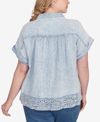Plus Size Snow Washed Crochet Hem Collared Shirt