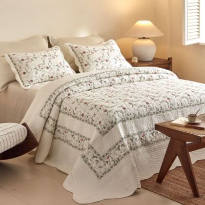 3Pcs 100% Cotton Embroidery Delicate Floral Quilt Bedspread Set King