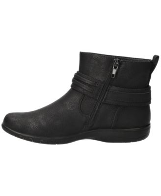 Women's Exeter Round Toe Ankle Boots