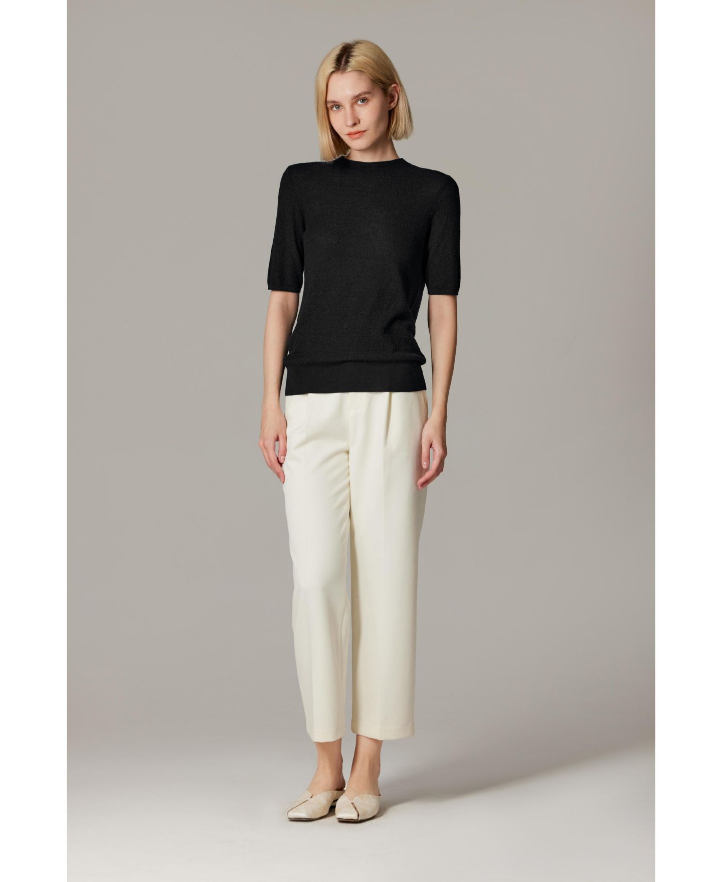 Женский свитер JENNIE LIU Funnel Neck Short Sleeve Sweater 75% Merino Wool 25% Silk Ultra Soft Fine-gauge Knit Top Machine Washable, цвет: Чёрный — фото 7