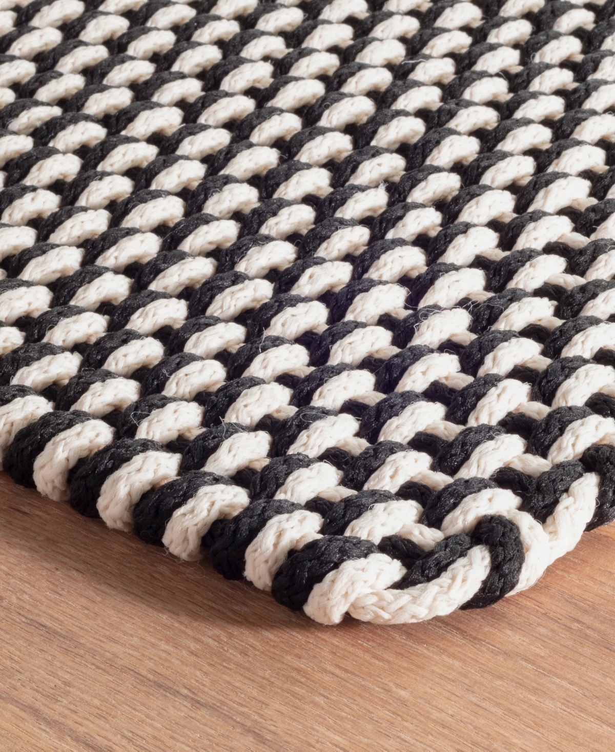 Dash And Albert Rugs By Annie Selke Two-tone Rope Indoor/outdoor Rdb219 4'x6' Area Rug In Black