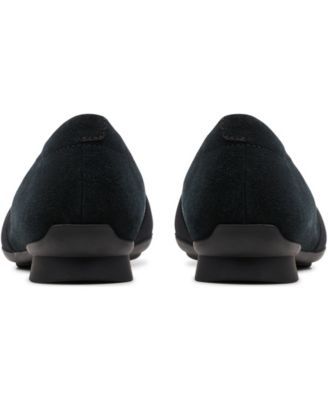 Women's Jazmynn Gem Round Toe Flats