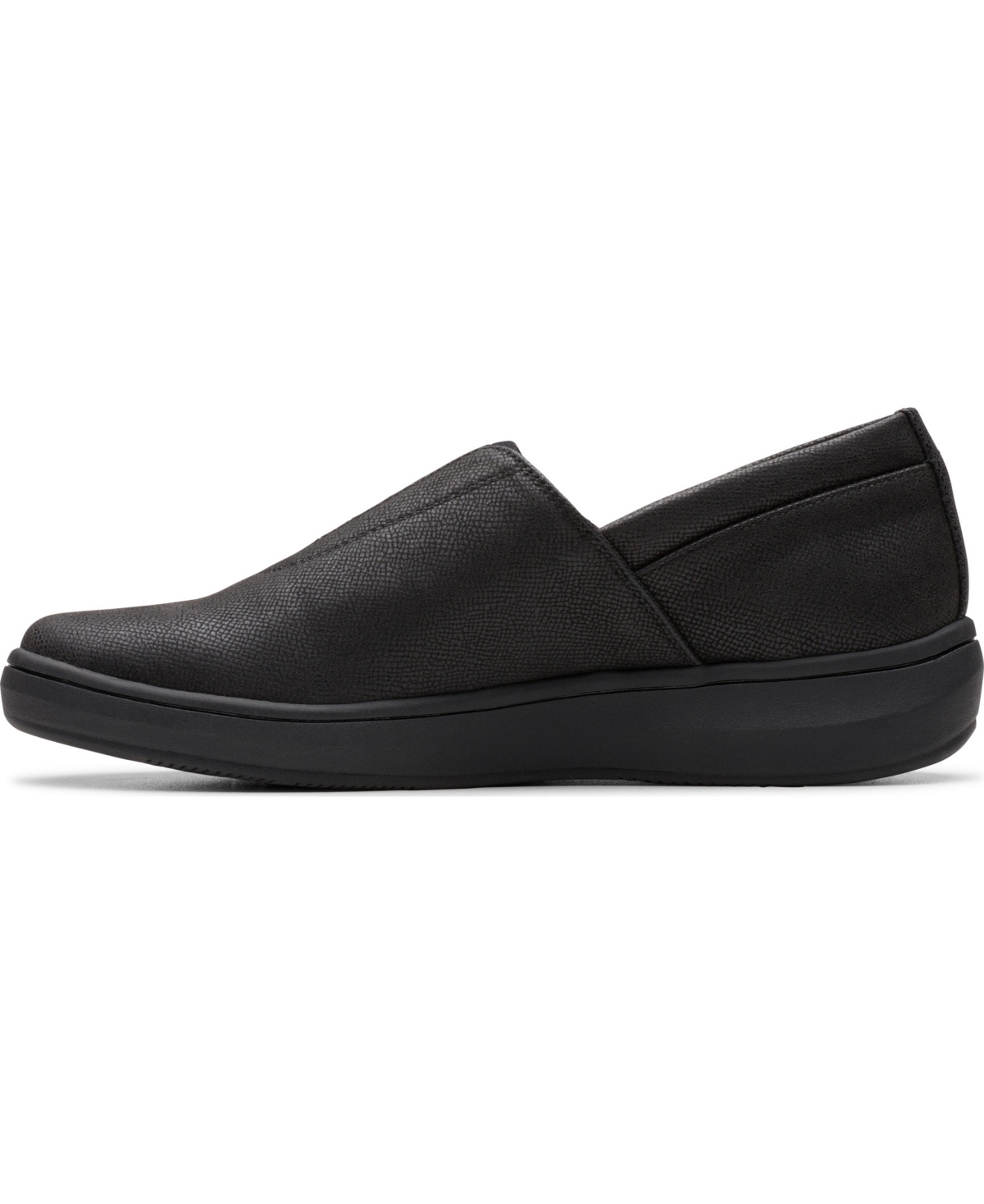 Clarks Women's Cloudsteppers Breeze Sky Ria Round Toe Shoes
