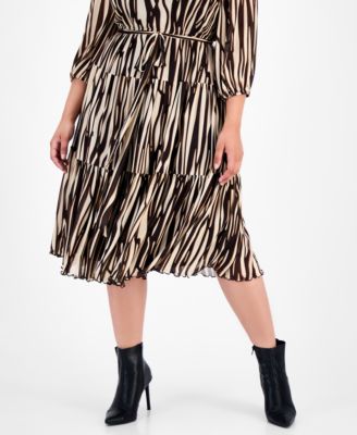 Plus Size 3/4-Sleeve Tiered Mesh Dress