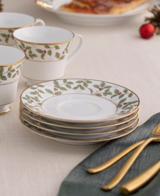 Holly & Berry Gold Set of 4 Saucers, 6"
