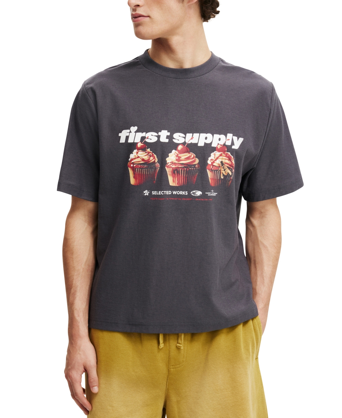 Men's Cropped Fit Graphic T-Shirt - Navy