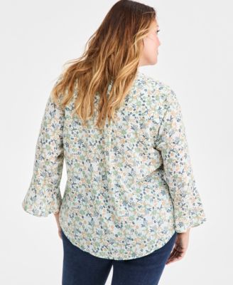 Plus Size Pleated Ditsy-Print Top