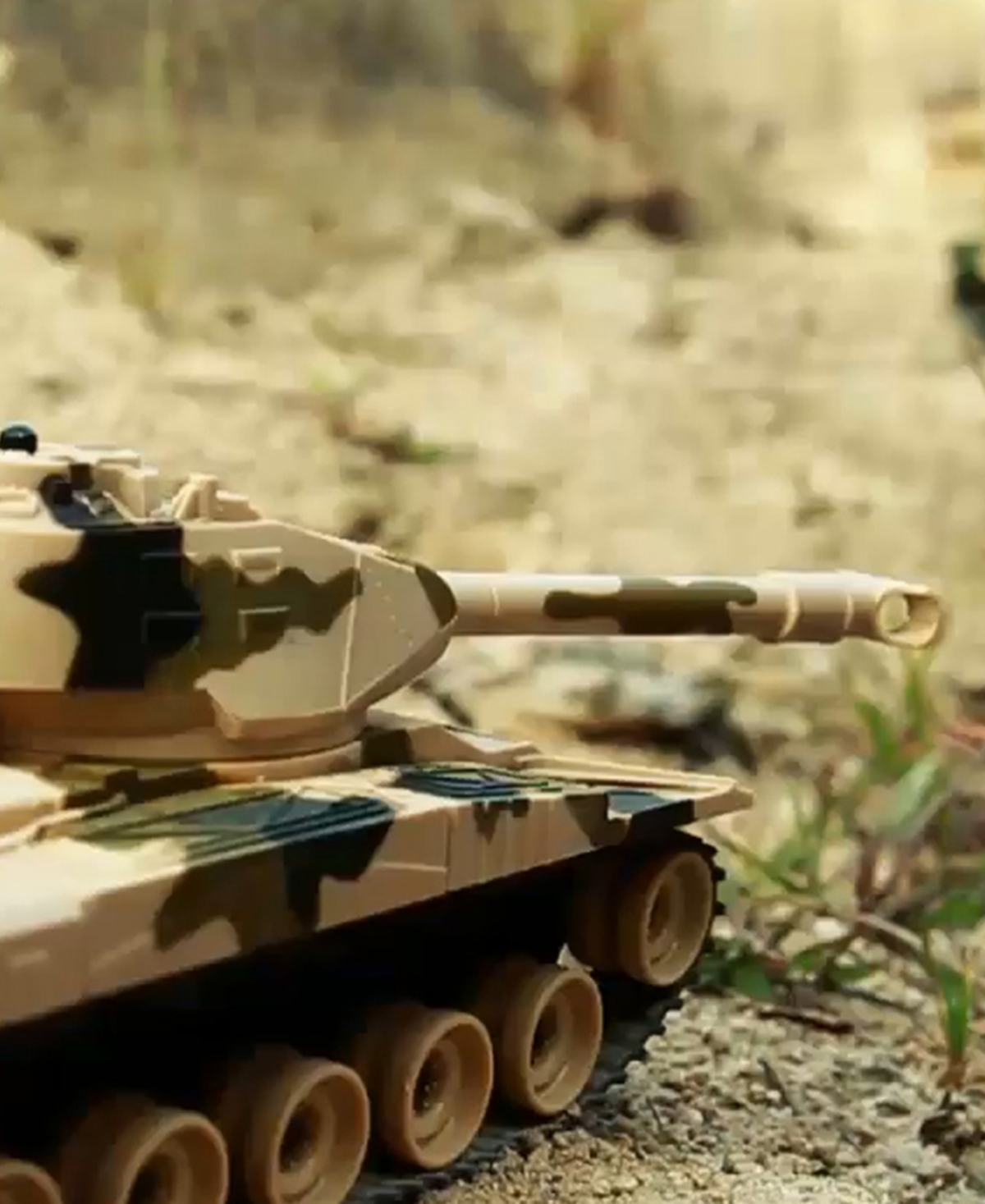 Jupiter Creations Remote Control Vehicles Dueling Battle Tanks Set In Multi