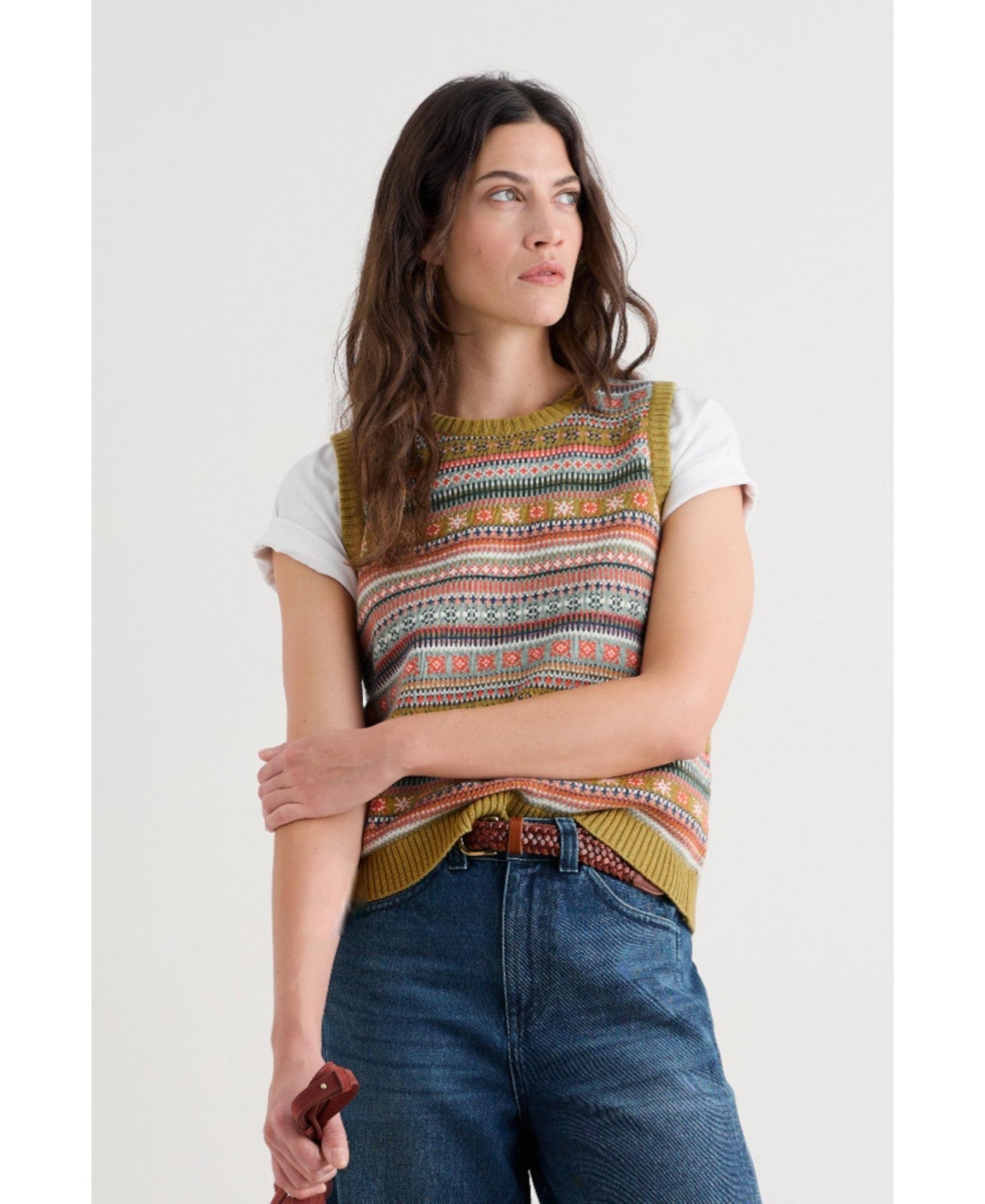 Women's Cove Cottage Sweater Vest - Carved relief pear multi