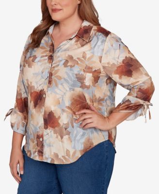 Plus Size Classic Textured Leaf Button Front Top