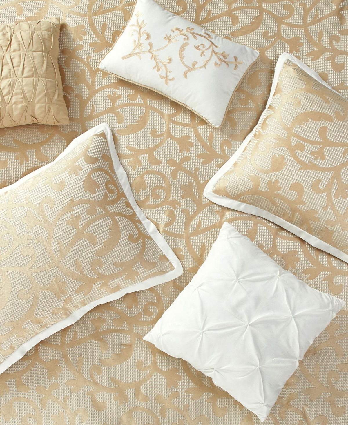 Stratford Park Johnella Scroll 16-Pc. Comforter Set
