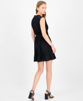 Women's Sleeveless Collared Sheath Dress