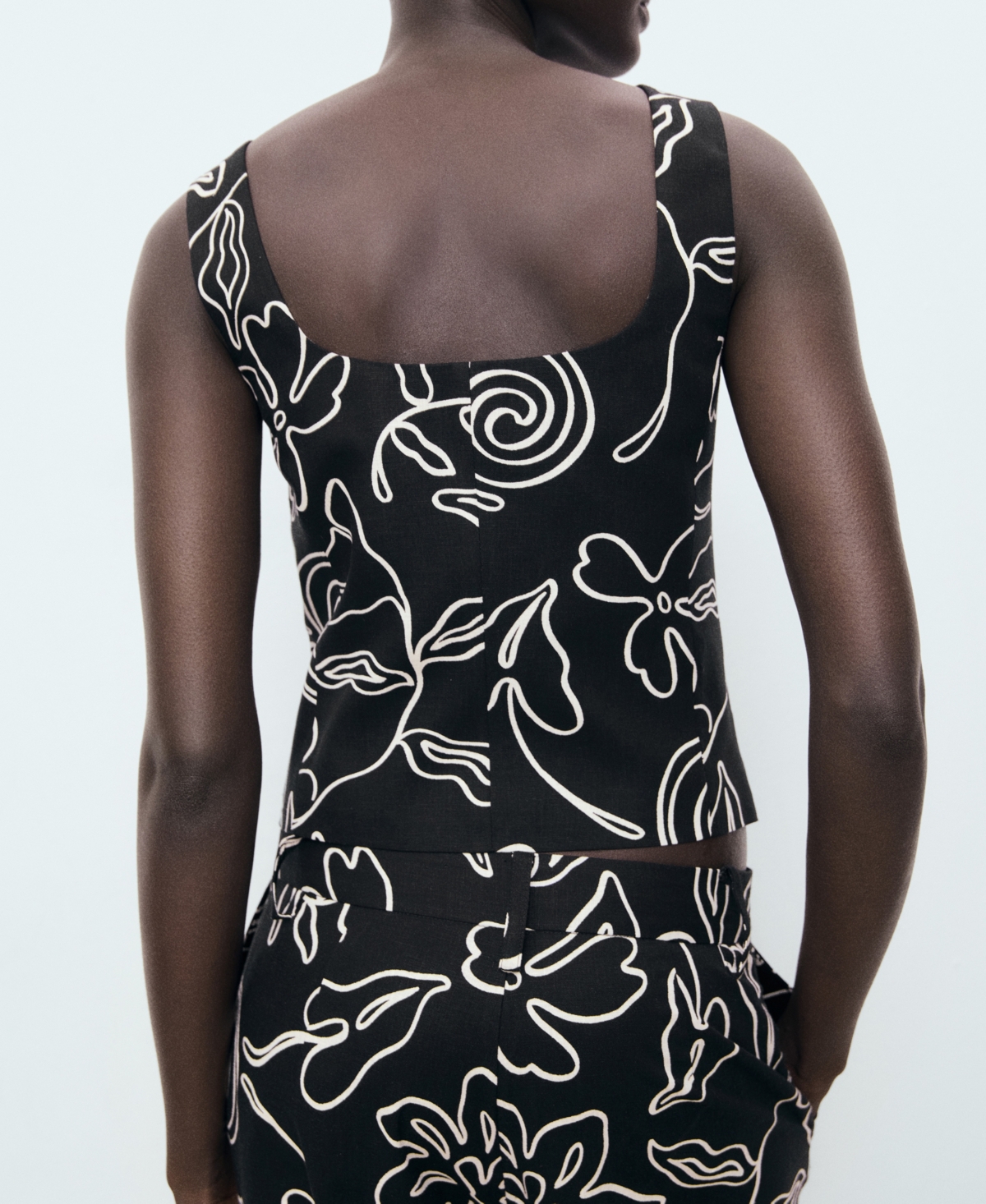 Mango Liza Square Neck Sleeveless Top In Black