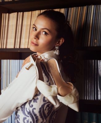 Women's Favor Evening Knot Pumps