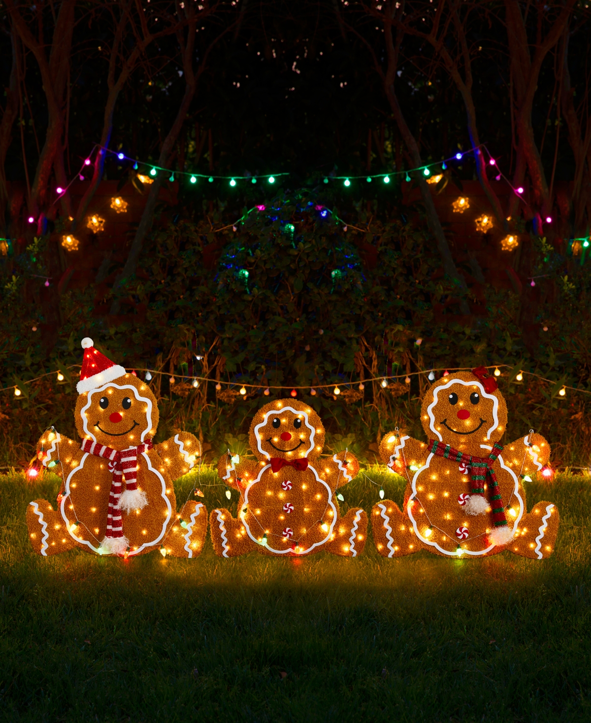 Glitzhome Lighted Fabric Christmas 2d Gingerbread Family Outdoor Decor, Set Of 3 In Multi