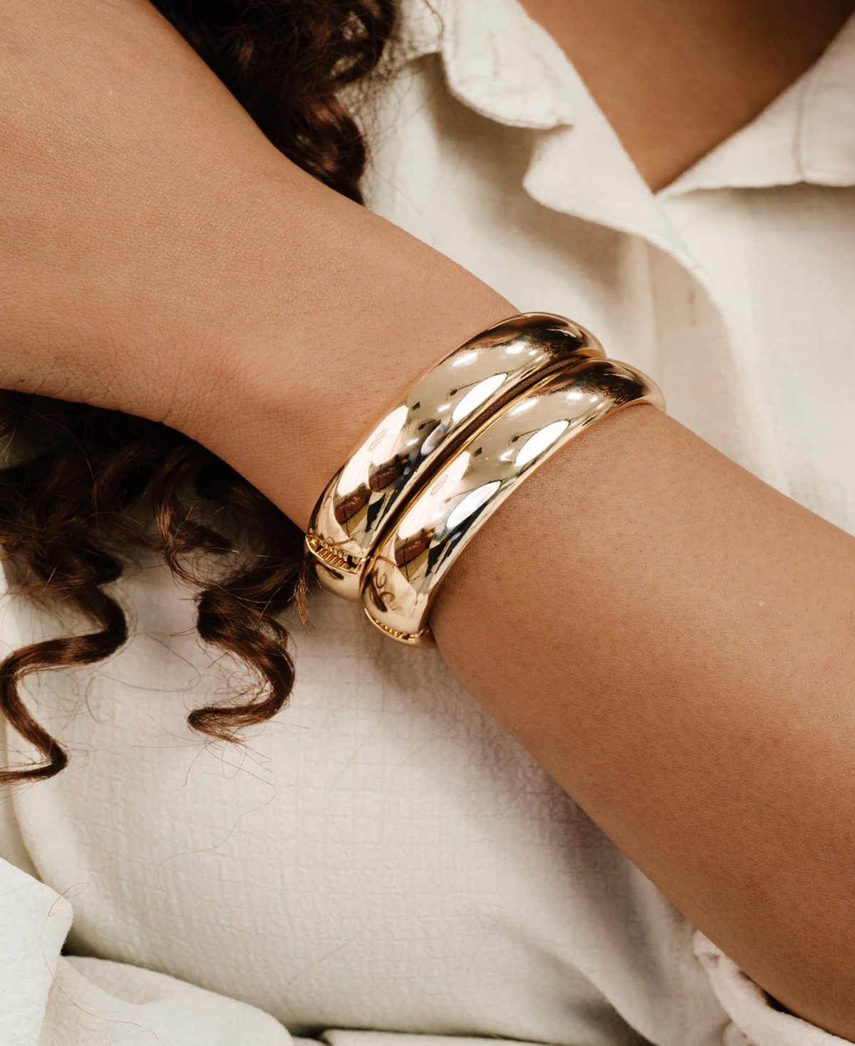 Ettika Simple Single Stack Bangle In Brown