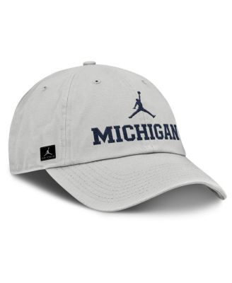 Men's Gray Michigan Wolverines 2025 On-Field Gameday Club Adjustable Hat