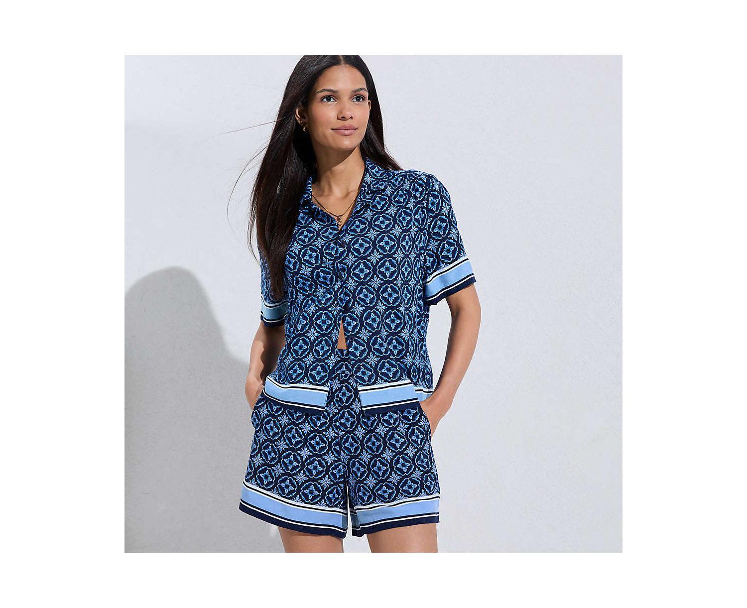 Women's Rayon High Rise 5" Pull On Shorts - Set Bottom