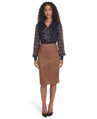 Women's Mixed Media Posy V-Neck Sweater