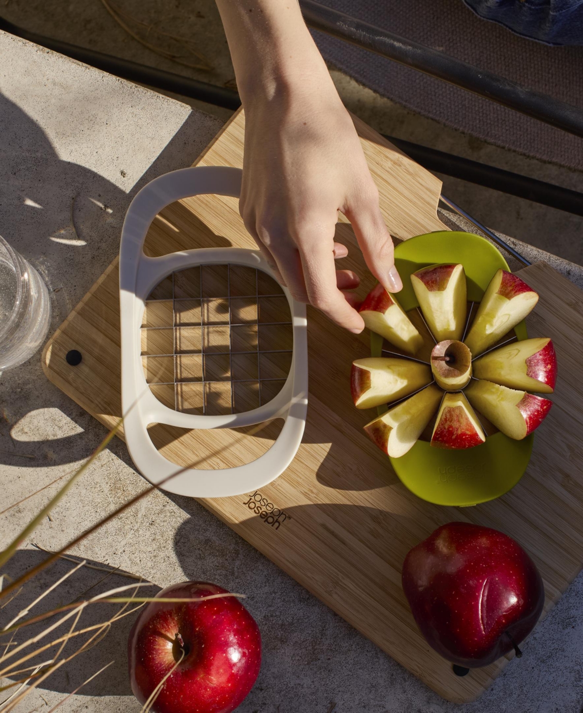Joseph Joseph Nest Press 2-in-1 Apple Corer And Potato Cutter In Green