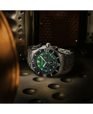 1022 Men s Chronograph Watch Quartz Movement Green Dial Black Subdials Black Bezel Stainless Steel Bracelet 50M Water Resistant Date Window