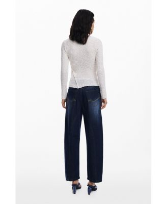 Women's T-shirt with cross seams