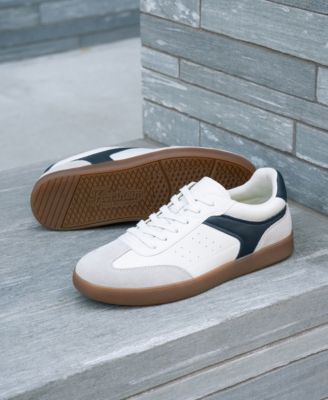 Men's Pace Round Toe Lace Up Sneakers