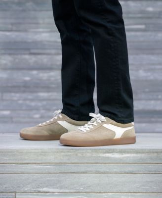 Men's Pace Round Toe Lace Up Sneakers