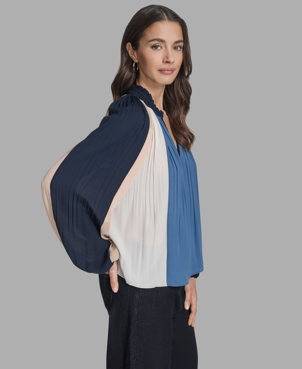 Bcbg Women's Long Sleeve Pleated Top In Blue