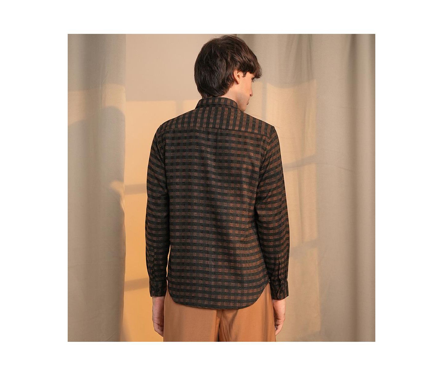 Мужская рубашка Cahoot Campus Sutra Chocolate Brown & Charcoal Black Gingham, цвет: Коричневый — фото 2