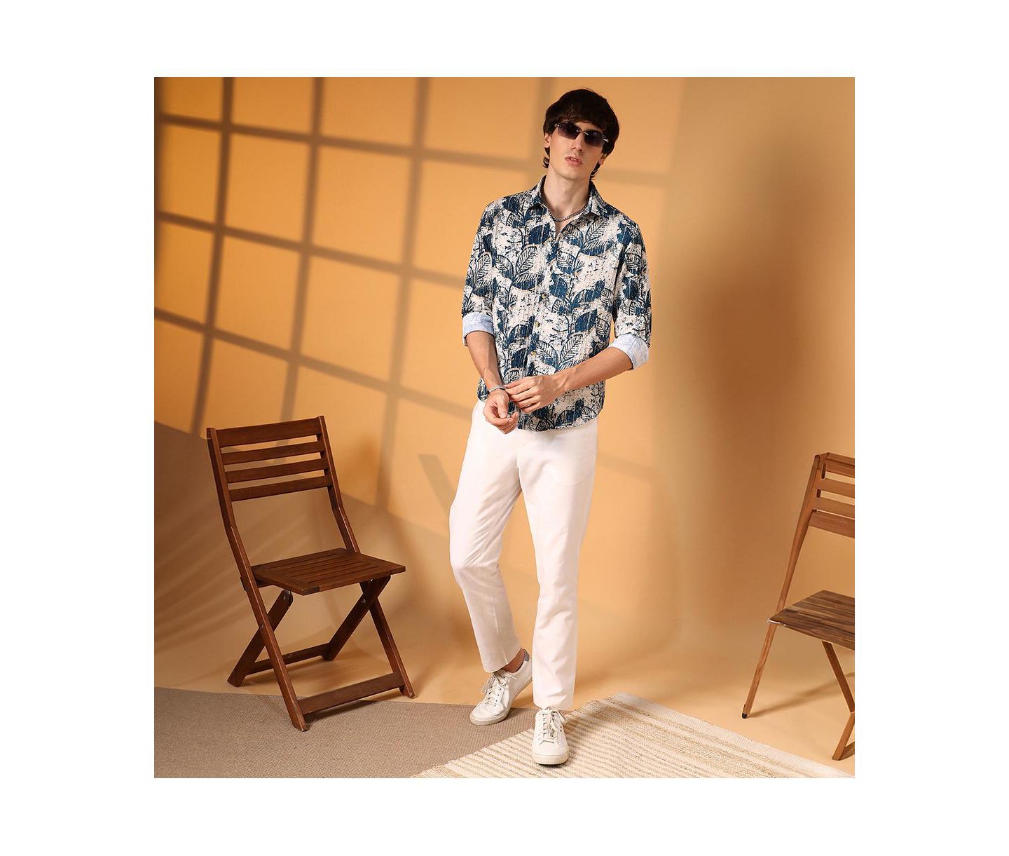 Мужская рубашка Cahoot Campus Sutra Ivory White & Indigo Blue Foliage-Waffle, цвет: Синий — фото 3