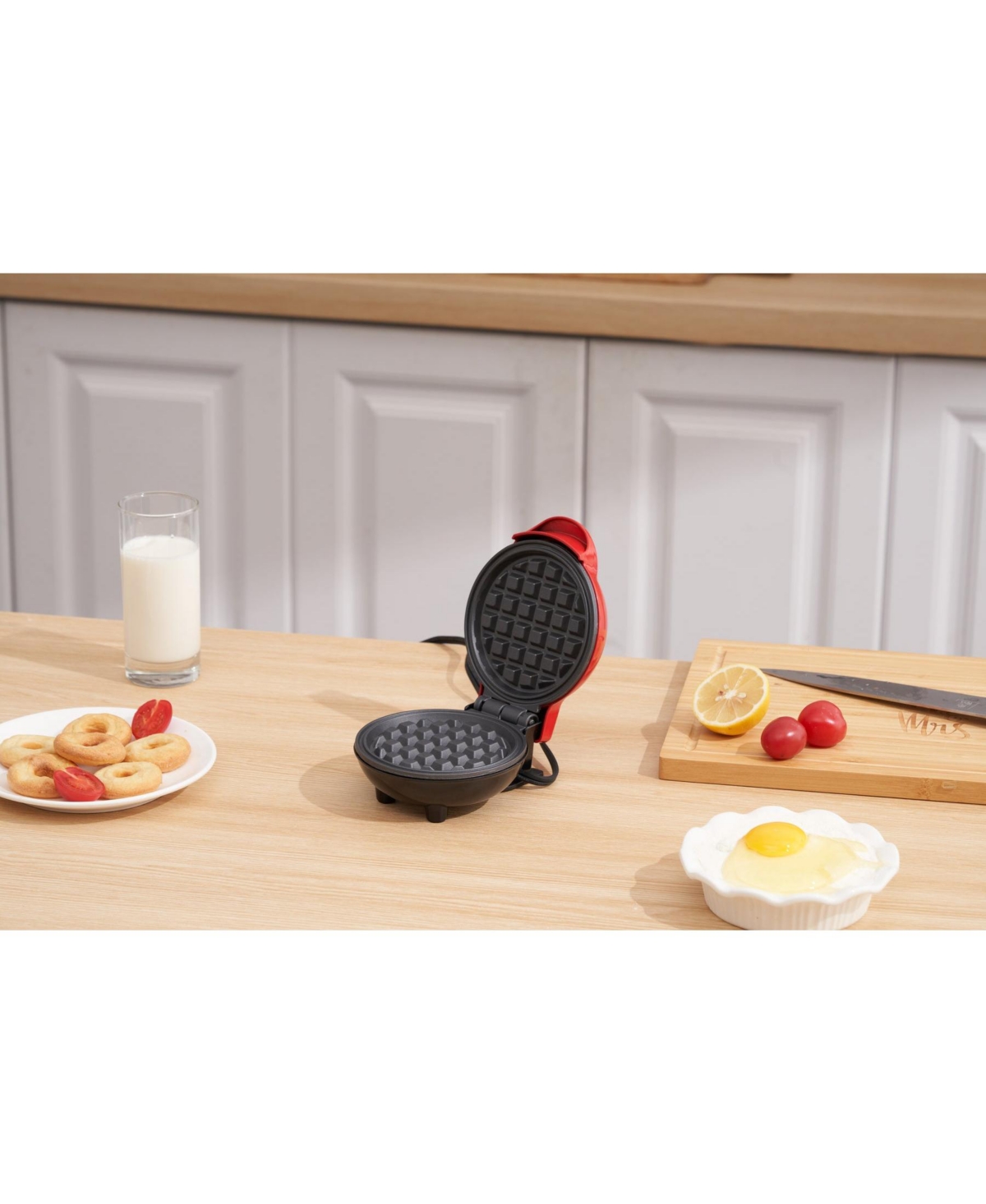 Uber Appliance Mini Waffle Maker