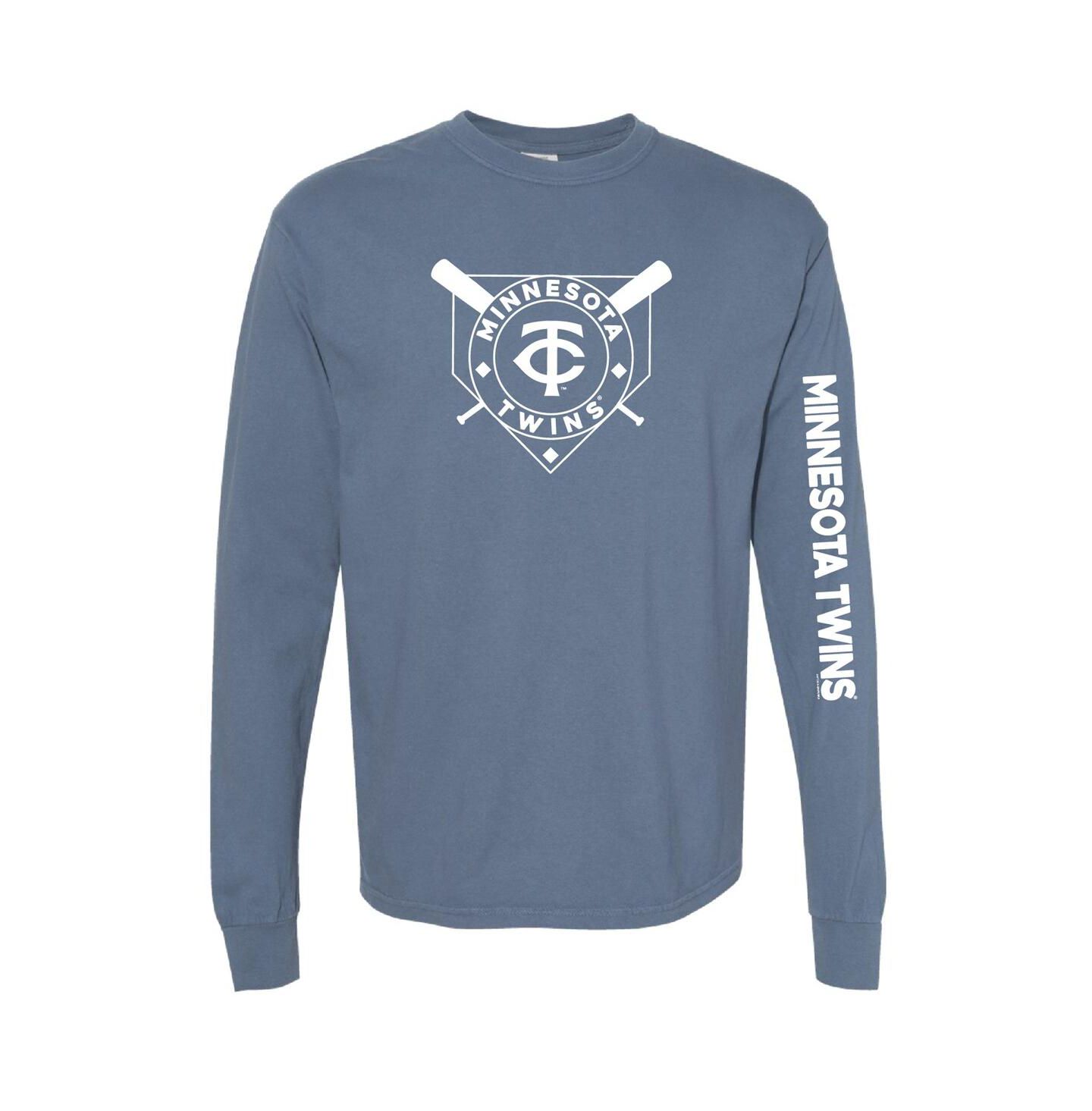 Женская футболка Soft As A Grape Navy Minnesota Twins Pigment Dye Long Sleeve — фото 1