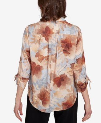 Women's Classic Textured Leaf Button Front Top