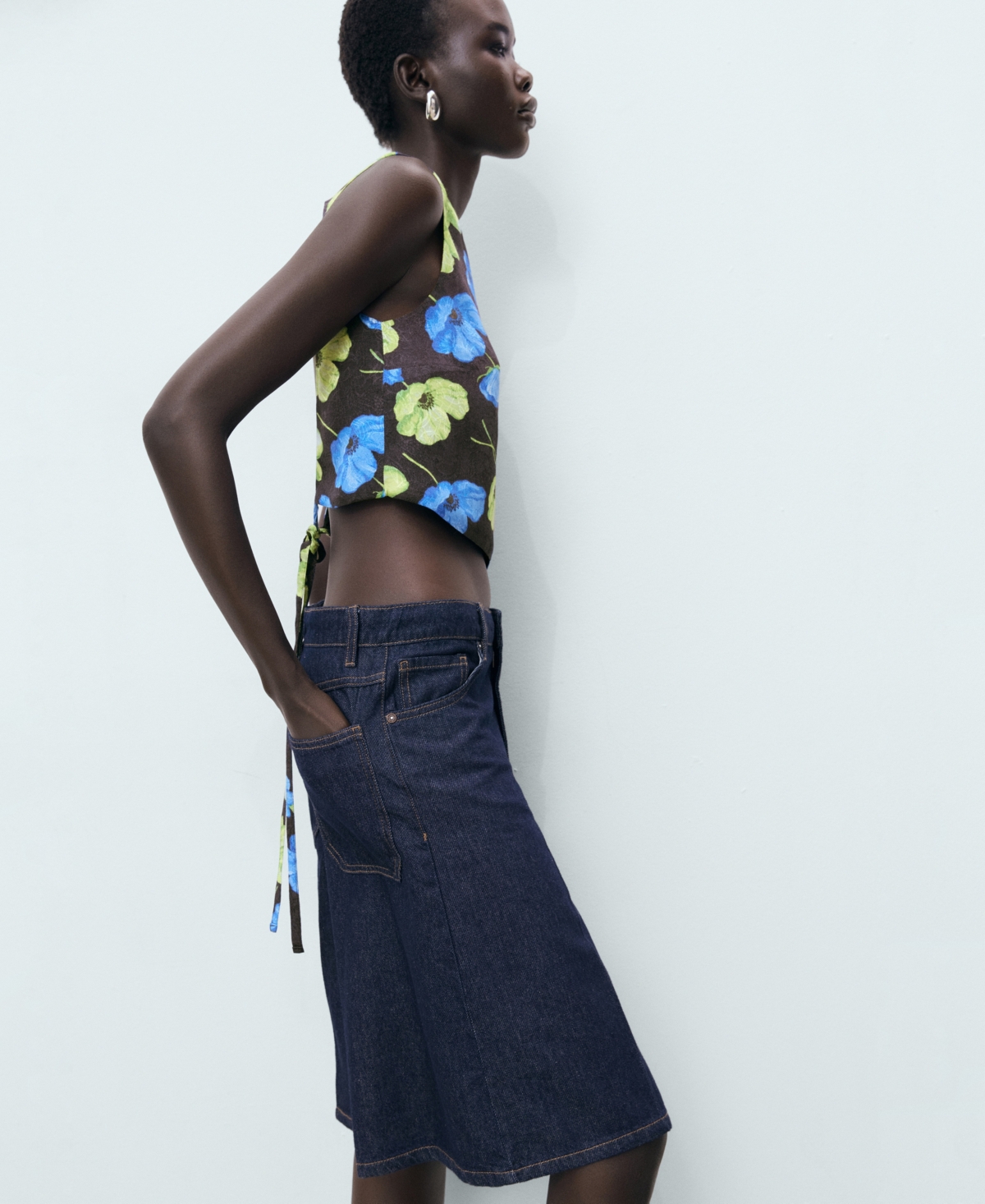 Mango Open Back Floral Top In Black
