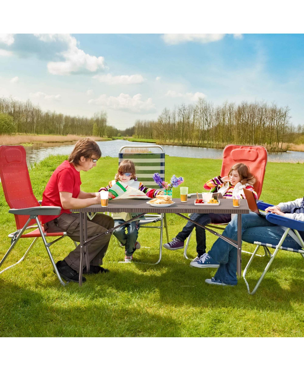 5 ft Folding Picnic Table Outdoor Dining Table with Rattan Grain Hdpe Tabletop