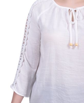 Petite 3/4 Sleeve Crochet Detail Top