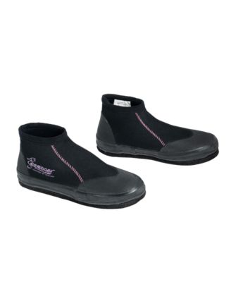Asteria Low Top Water Bootie (Pink, Size 7)