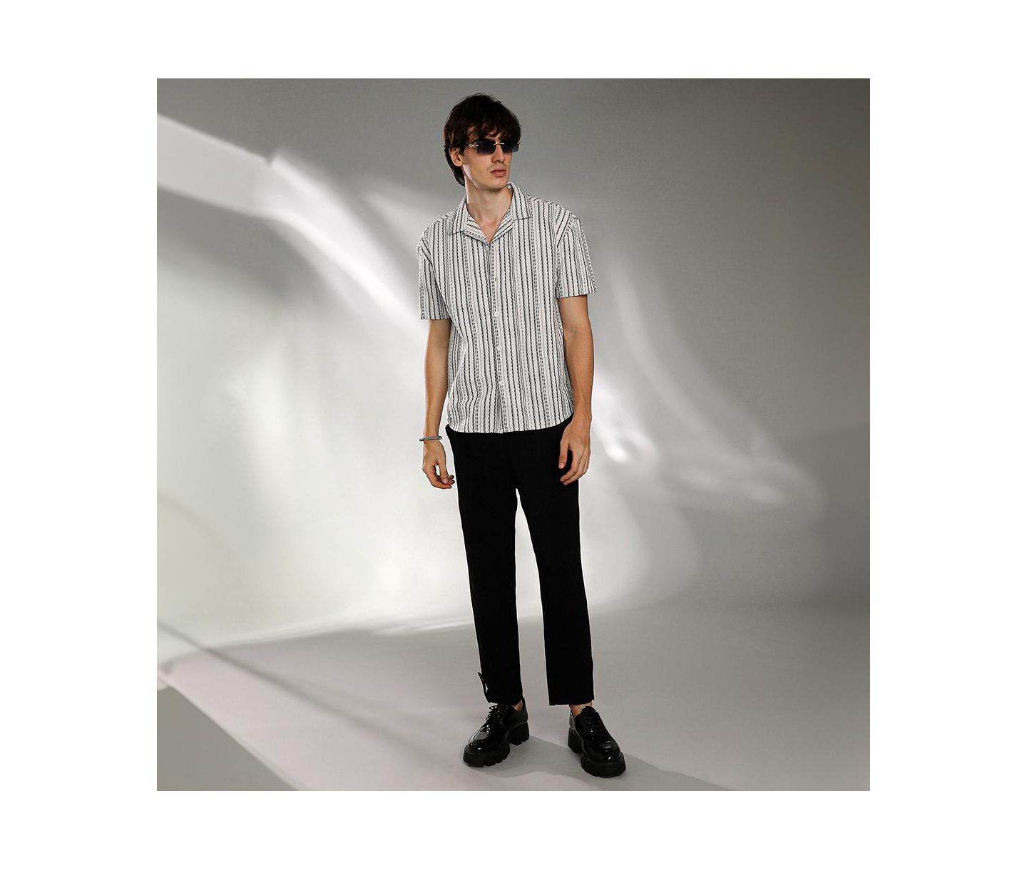 Мужская рубашка Cahoot Campus Sutra Striped-Weave Oversized, цвет: Белый — фото 6