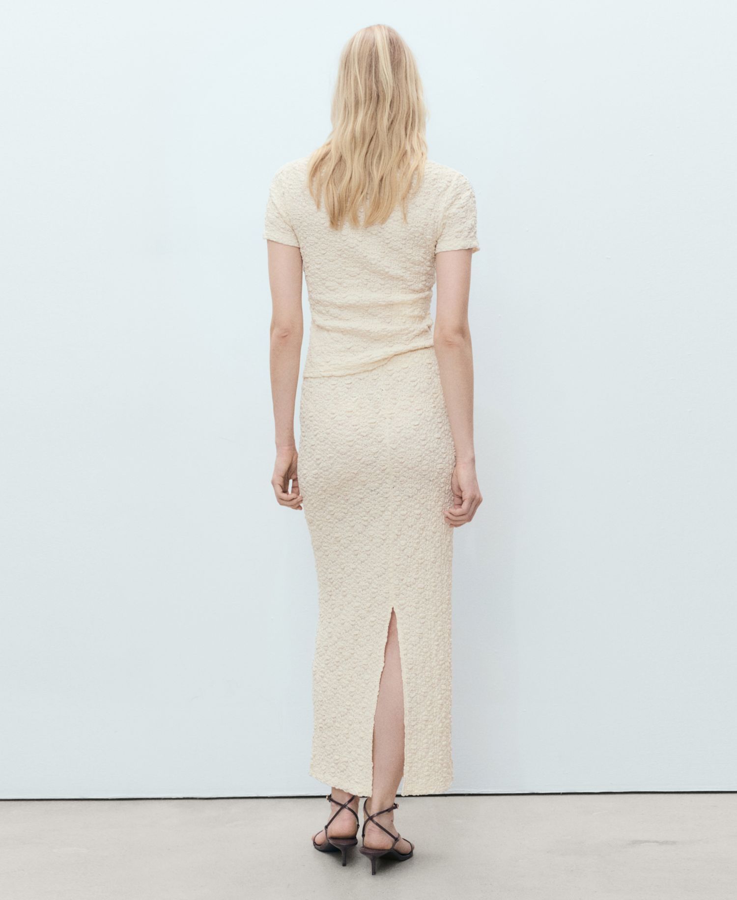 Women's Textured Fitted Skirt