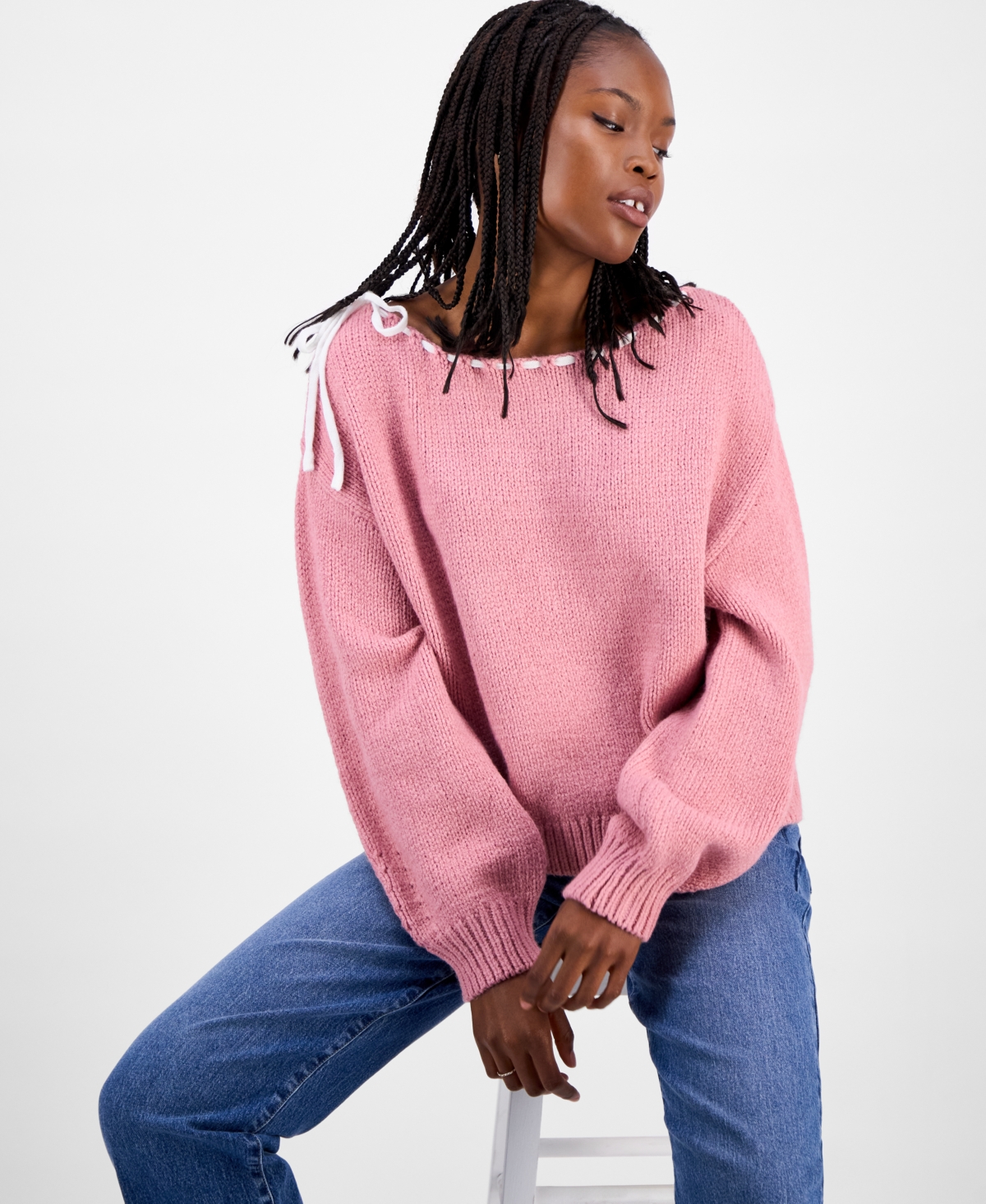 Hooked Up by Iot Juniors' Bow Boat-Neck Sweater