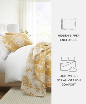 Distressed Bouquet Reversible 3-Pc. Quilt Set, King/California King