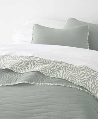 Tossed Ferns Reversible 3-Pc. Quilt Set, King/California King